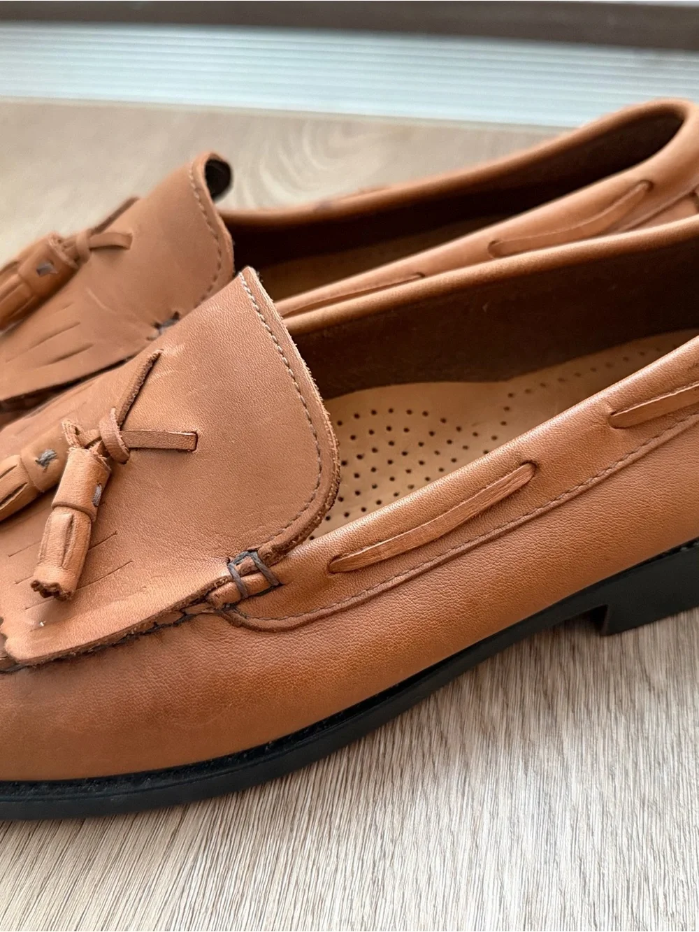 G.H. Bass & Co. Tassel Fringe Loafers in Cognac Brown